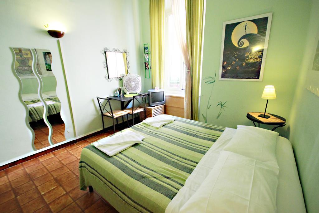 فندق Sixbeds روما الغرفة الصورة